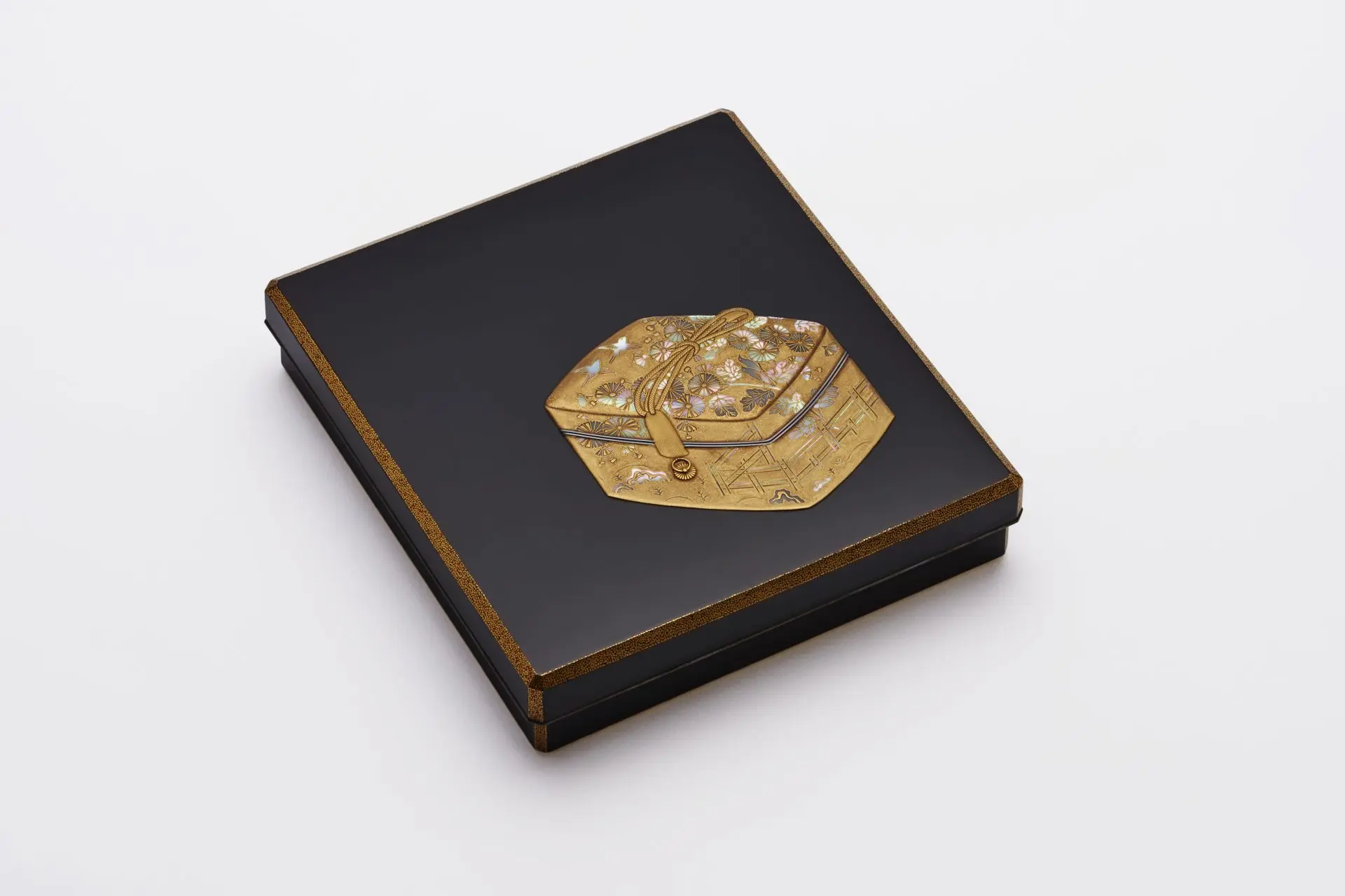 Gold 明治の蒔絵 with 井上涼 – MOA美術館 | MOA MUSEUM OF ART