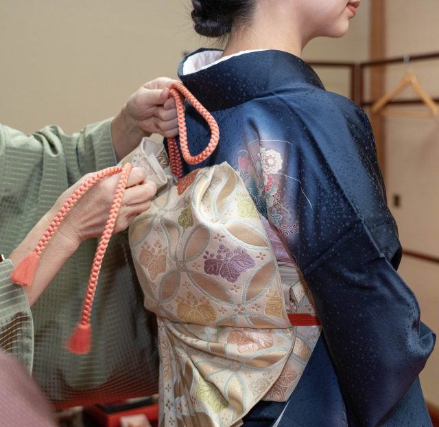 着物着る