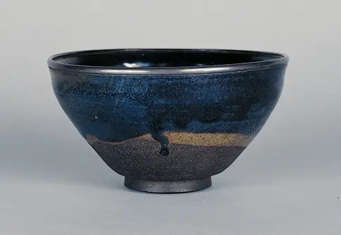 灰被天目茶碗 銘 秋葉 – MOA美術館 | MOA MUSEUM OF ART