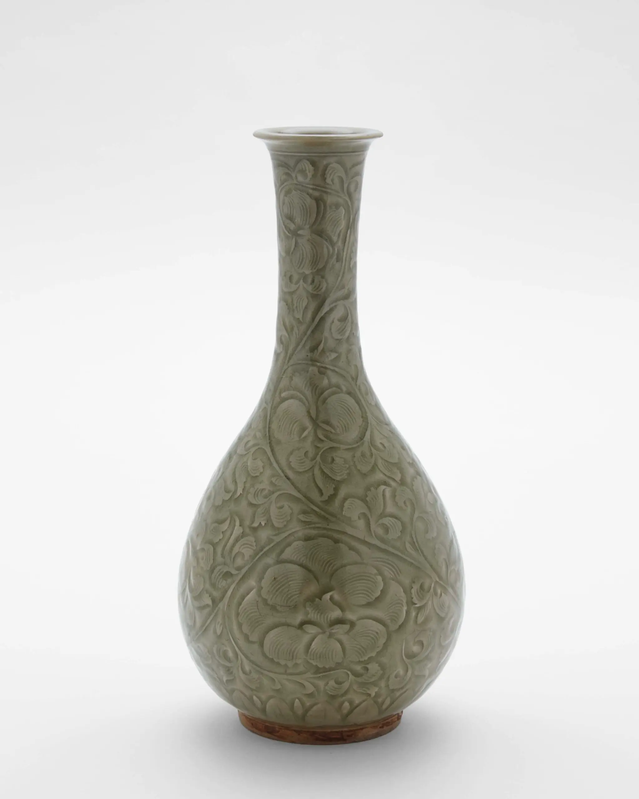 青磁牡丹唐草文瓶 – MOA美術館 | MOA MUSEUM OF ART