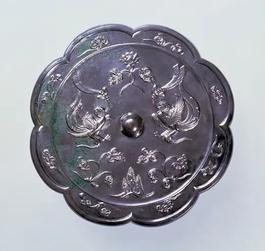 双鸞宝相華八花鏡 – MOA美術館 | MOA MUSEUM OF ART