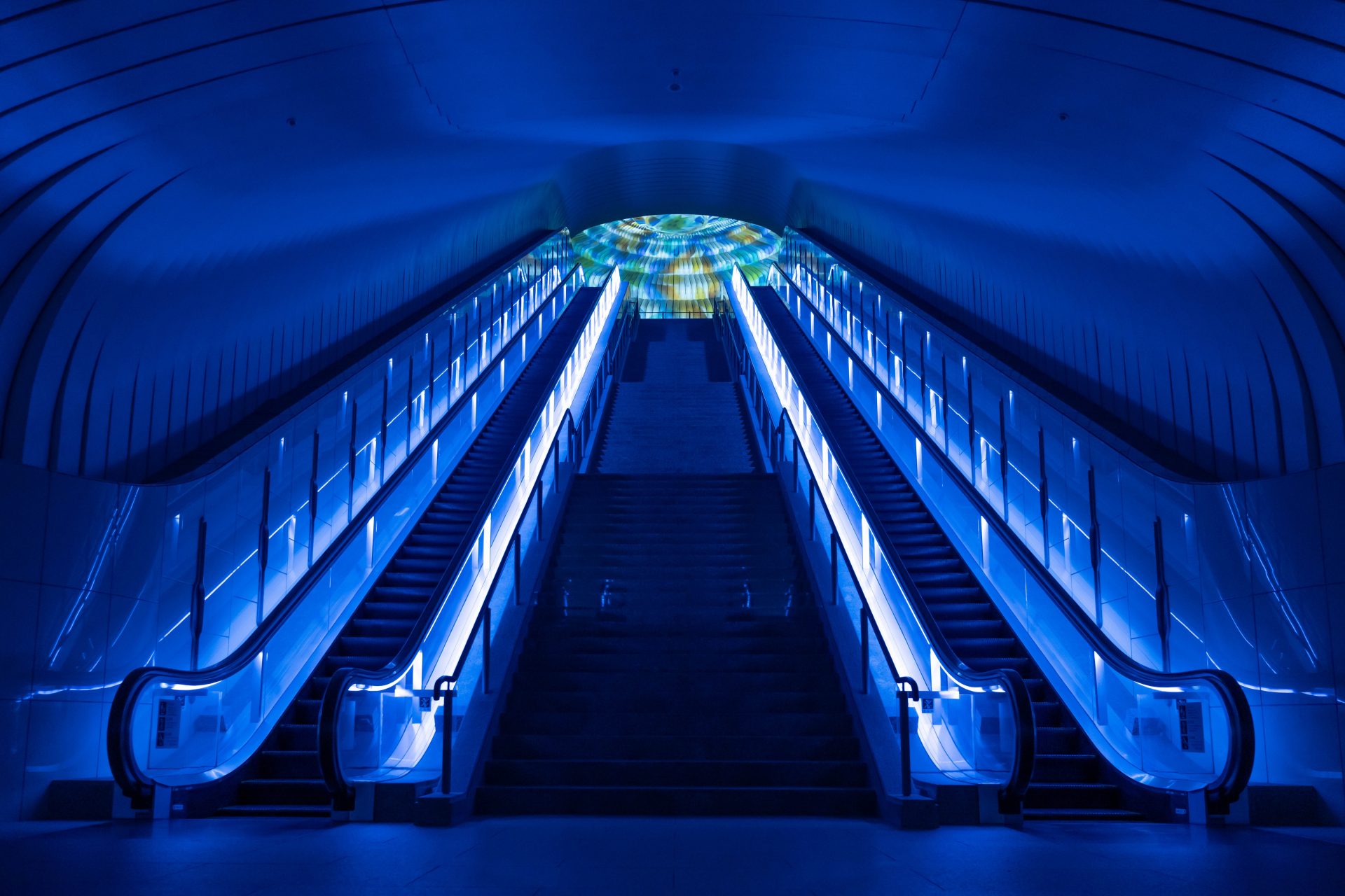 エスカレーターの画像